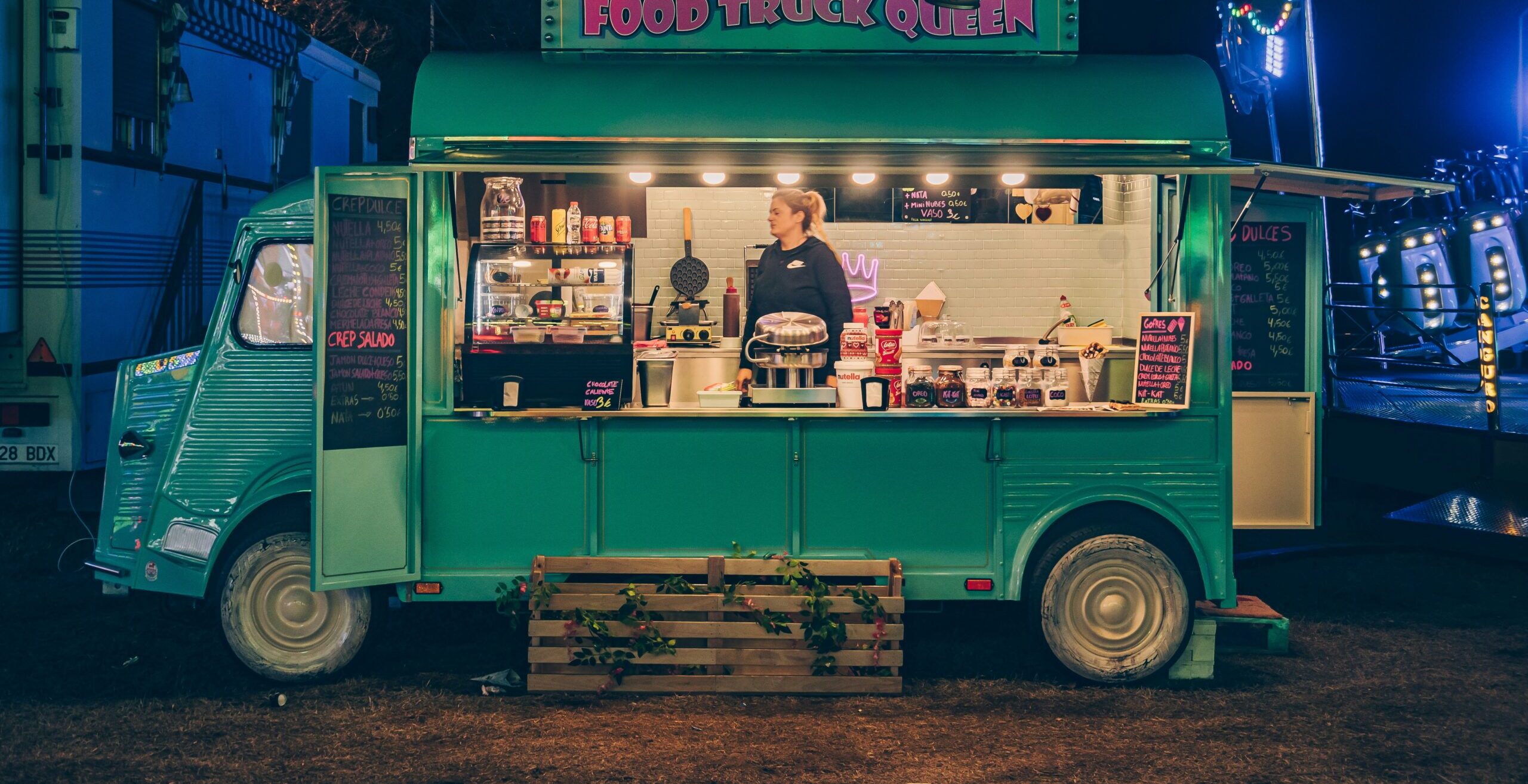 Hoe je een winstgevende foodtruck start: de complete gids om op te vallen